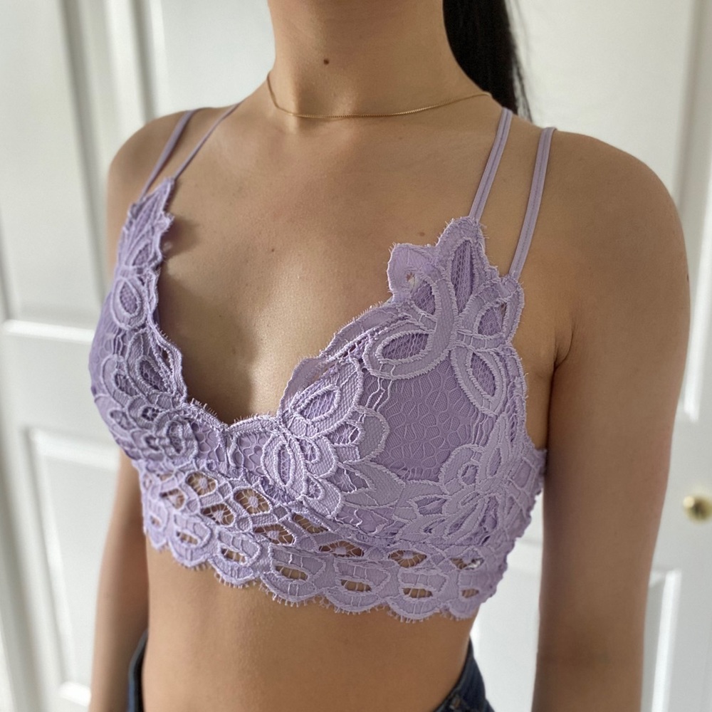 ❗️(LAST 2) LACEY - Lilac Purple V Neck Criss Cross Back Lace Bralette